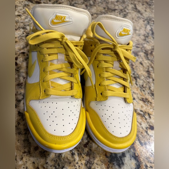 Nike Women’s Low Dunk Twist - Picture 1 of 8